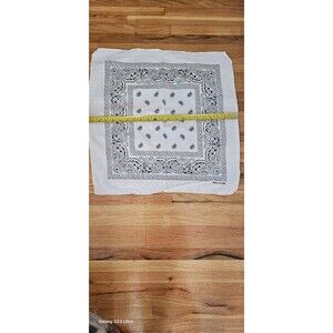 6   pieces White Paisley 100% Cotton  Bandana Handkerchief 22x22in Western Style